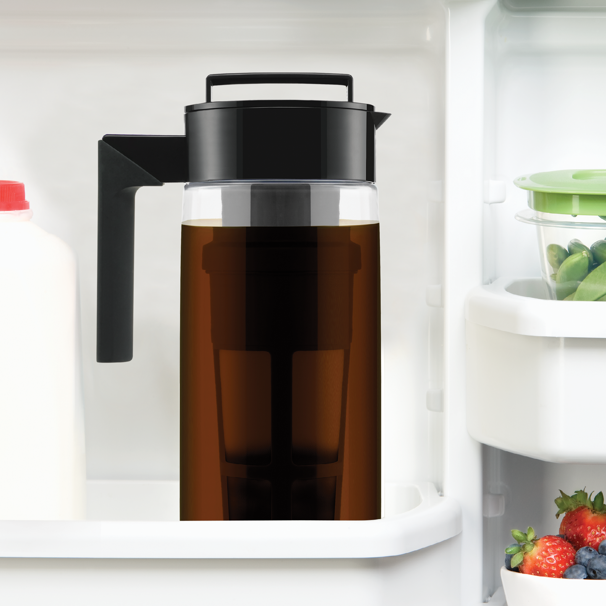 10311-ColdBrewCoffeeMaker-2qt-lifestyle1.png